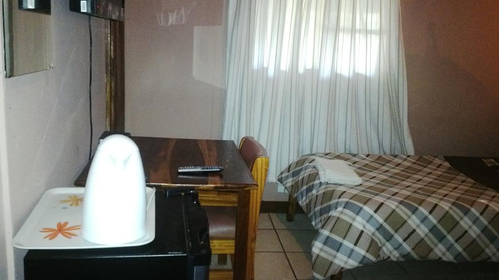 Divundu Guest House Szoba fotó