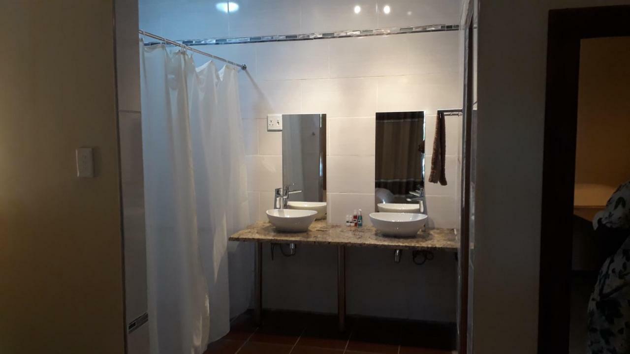 Divundu Guest House Kültér fotó